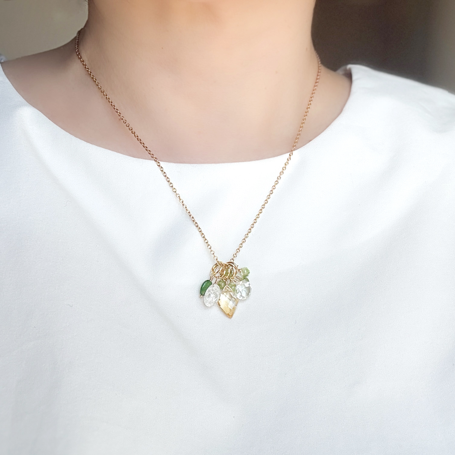 「Sunny Green」5つの天然石チャーム 着せ替えネックレス|サージカルステンレス